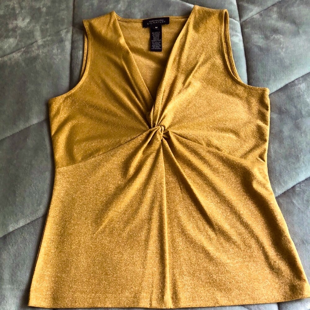 Jones New York Signature Top, size Medium.